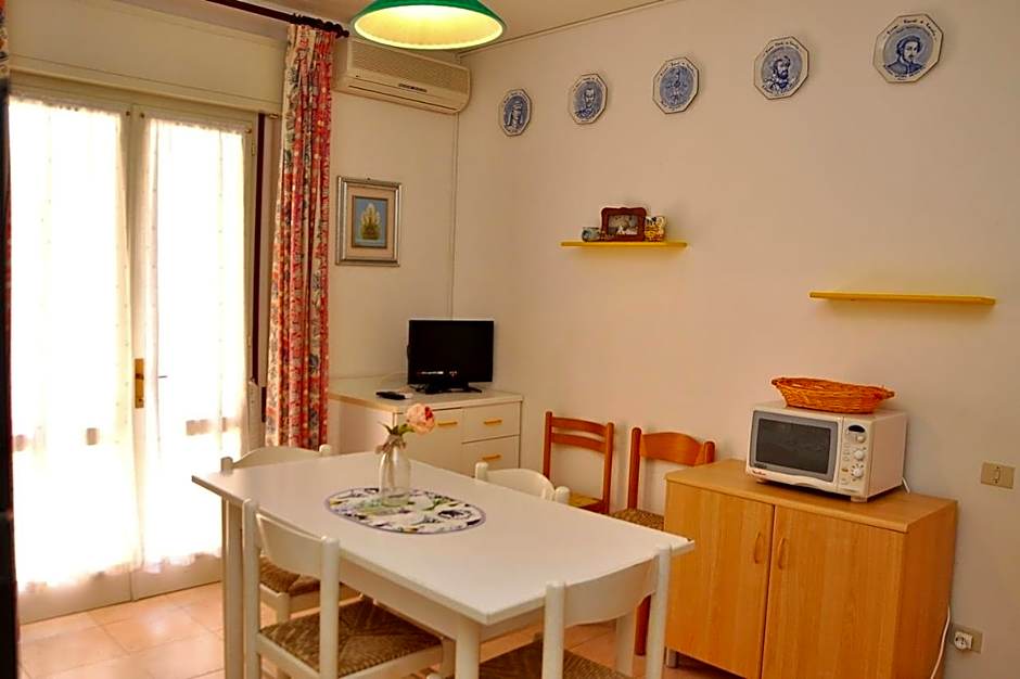 Nice two-bedroom apartment 150m from the beach