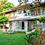 Banyan House Samui Bed & Breakfast (Adults only)