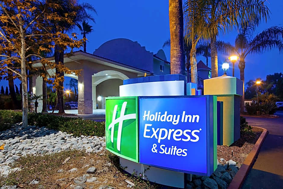 Holiday Inn Express Hotel & Suites San Diego-Escondido By IHG