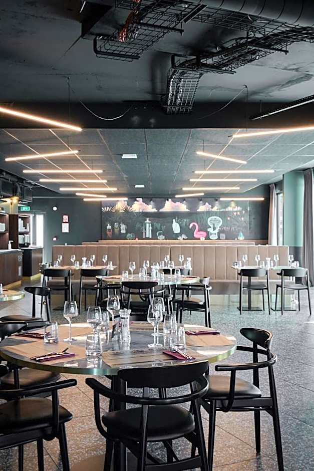 DINA MORGABINE SAINT DENIS