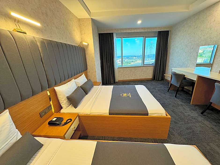 E5 PARK OTEL