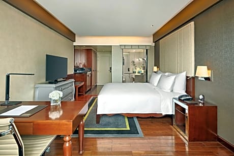 Premium King Room - Complimentary daily chocolate hour 5pm-6pm