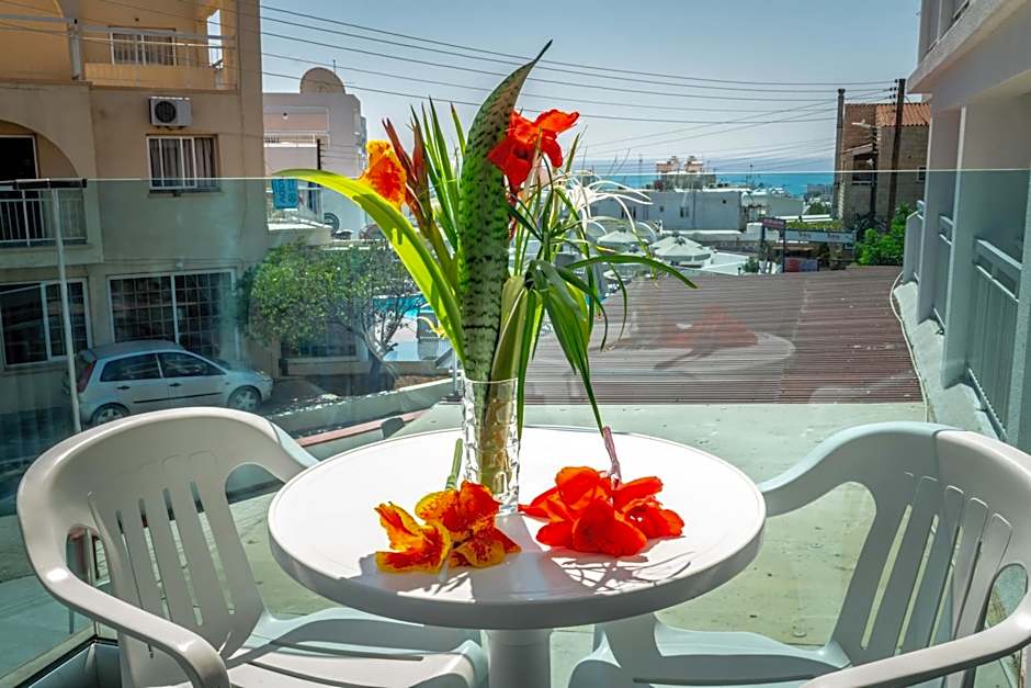 A Maos Hotel Apartments