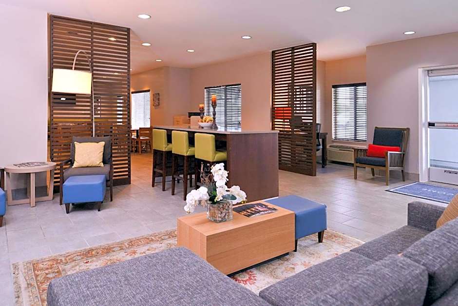 Country Inn & Suites by Radisson, Omaha Airport, IA
