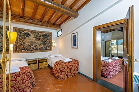 Family Suite (2 bedrooms)