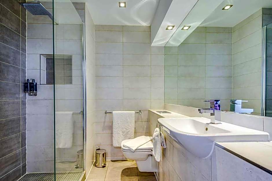 Roomzzz Chester City