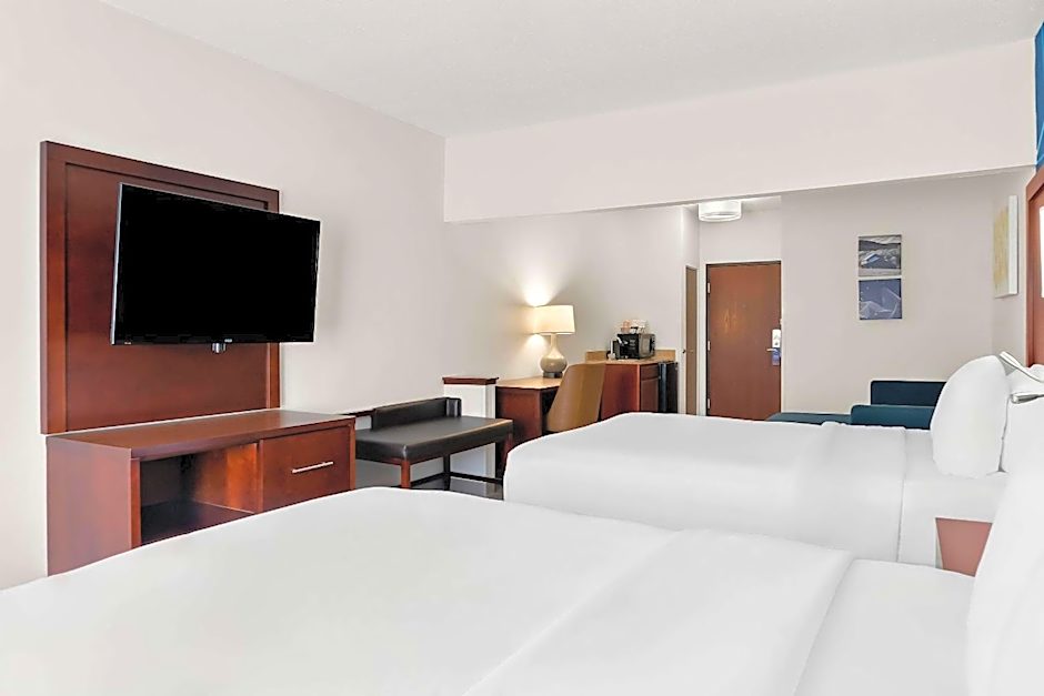 Comfort Suites Southfield/Detroit