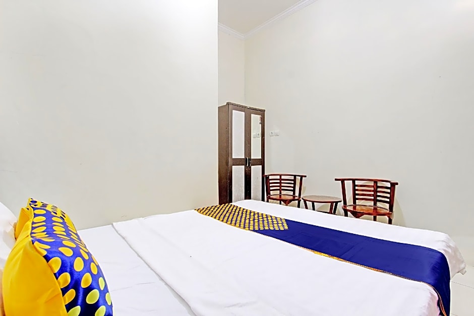 Hotel O Guest House Cemara 1 Syariah