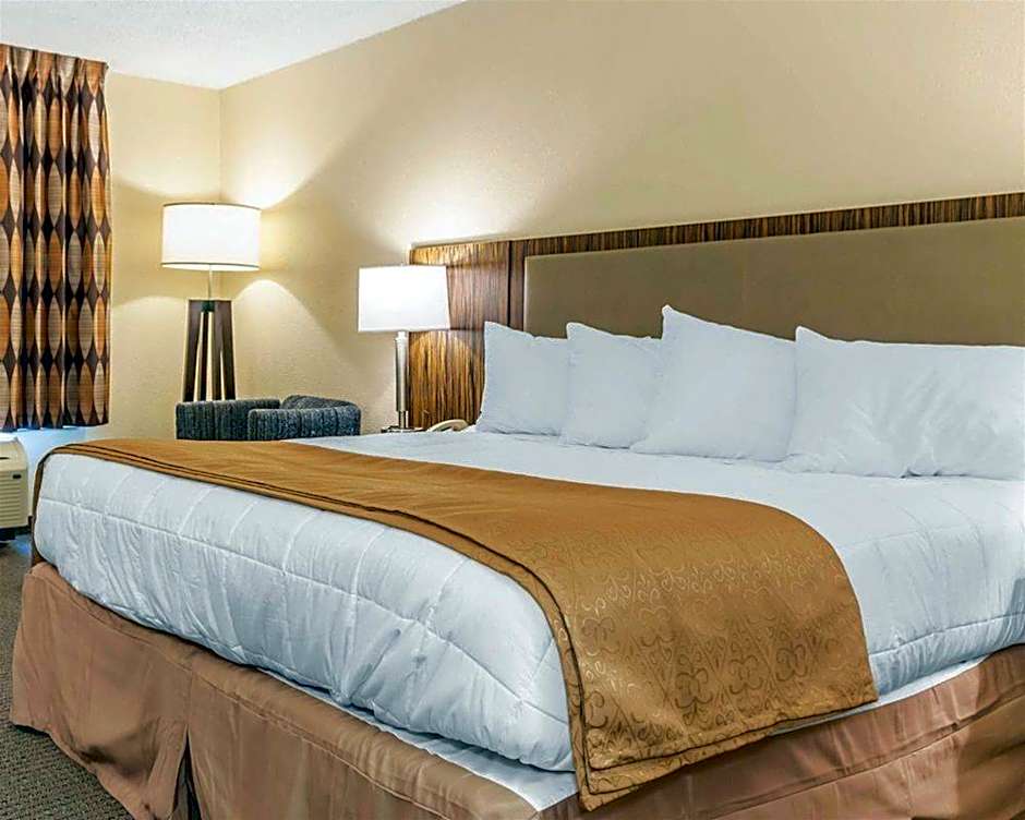 Quality Inn Indianapolis Northwest