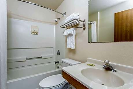 Studio Suite with Two Queen Beds - Non-Smoking