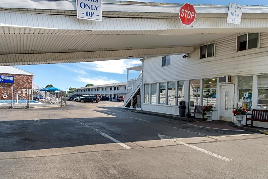 America's Best Value Inn & Suites/Hyannis