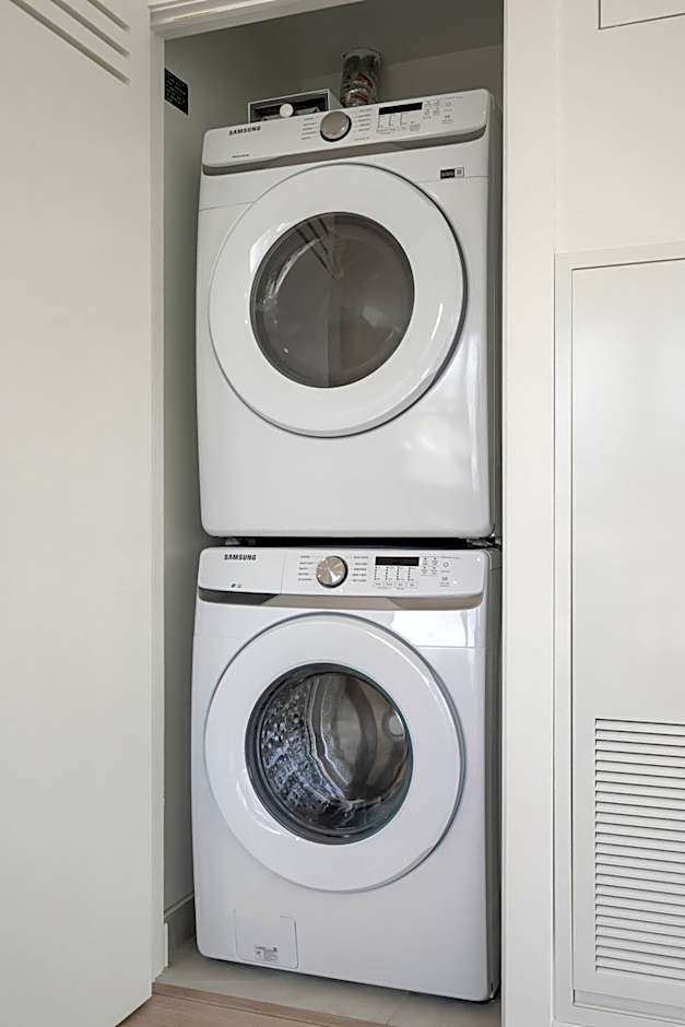 Level Long Beach - East Village