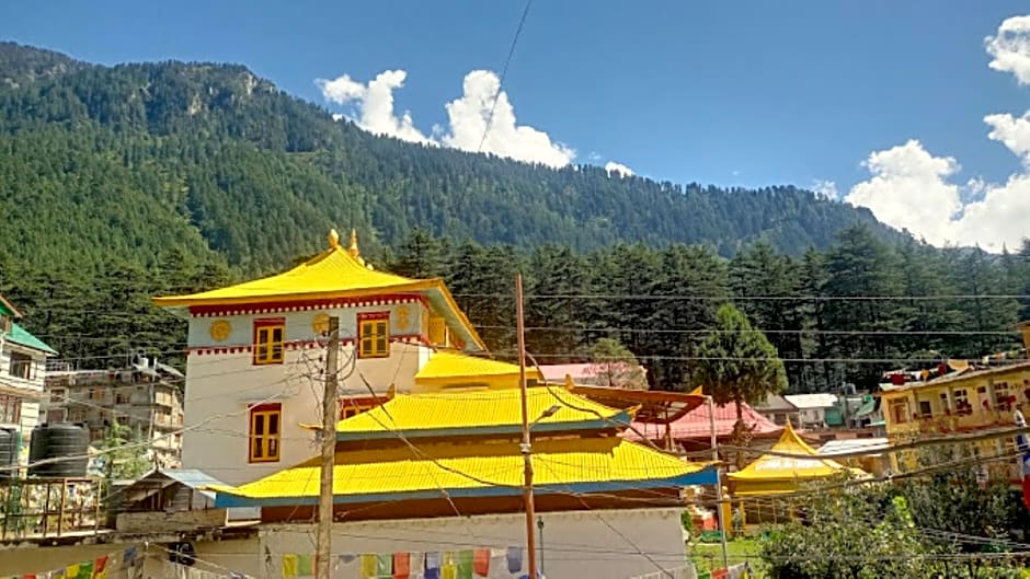 Goroomgo i Bex Manali