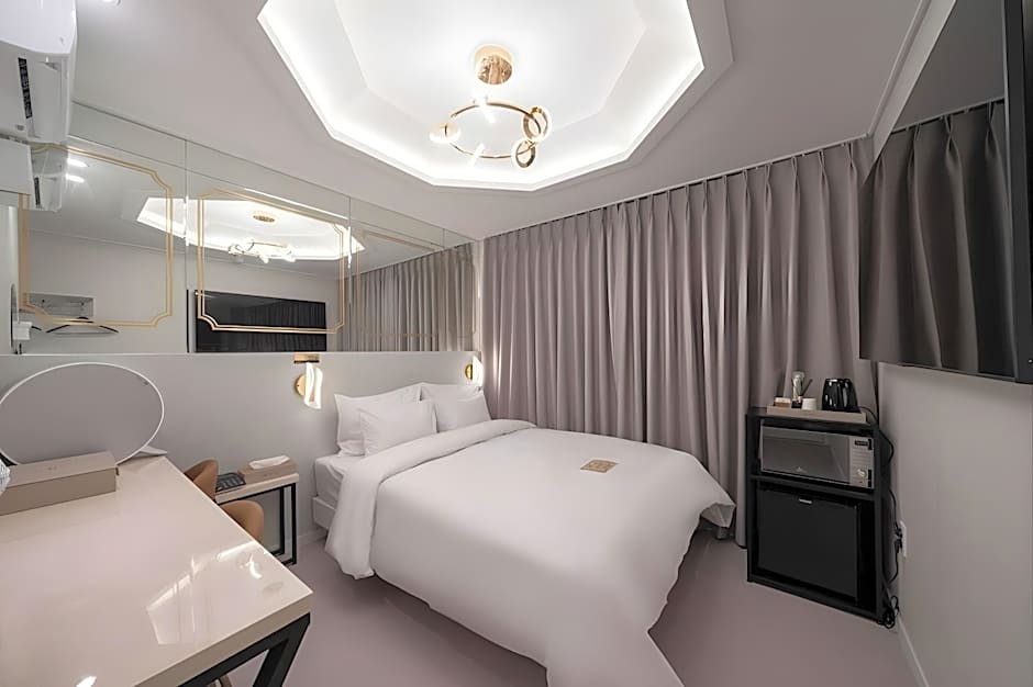 Incheon Unseodong DK Airport Hotel