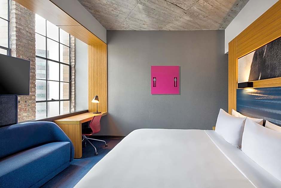 Aloft Dallas Downtown