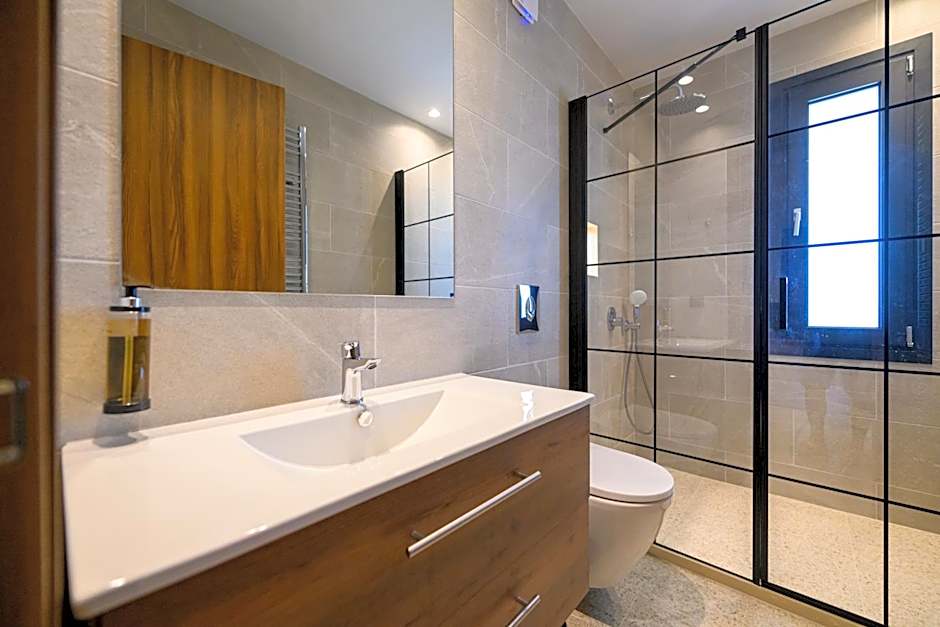 Evripidou 7 - Kalamata Mediterranean Suites