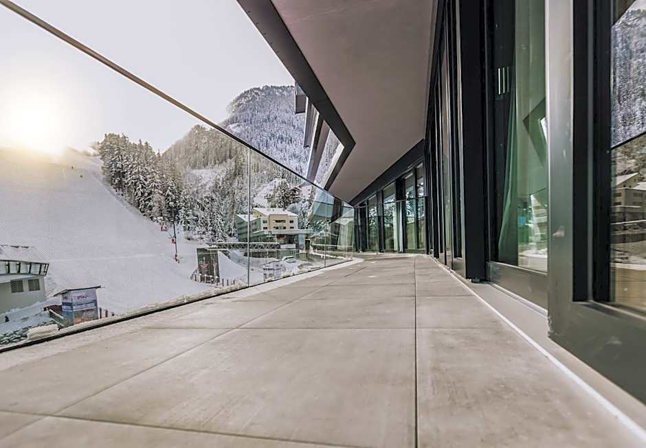 Elizabeth Arthotel Adults Only