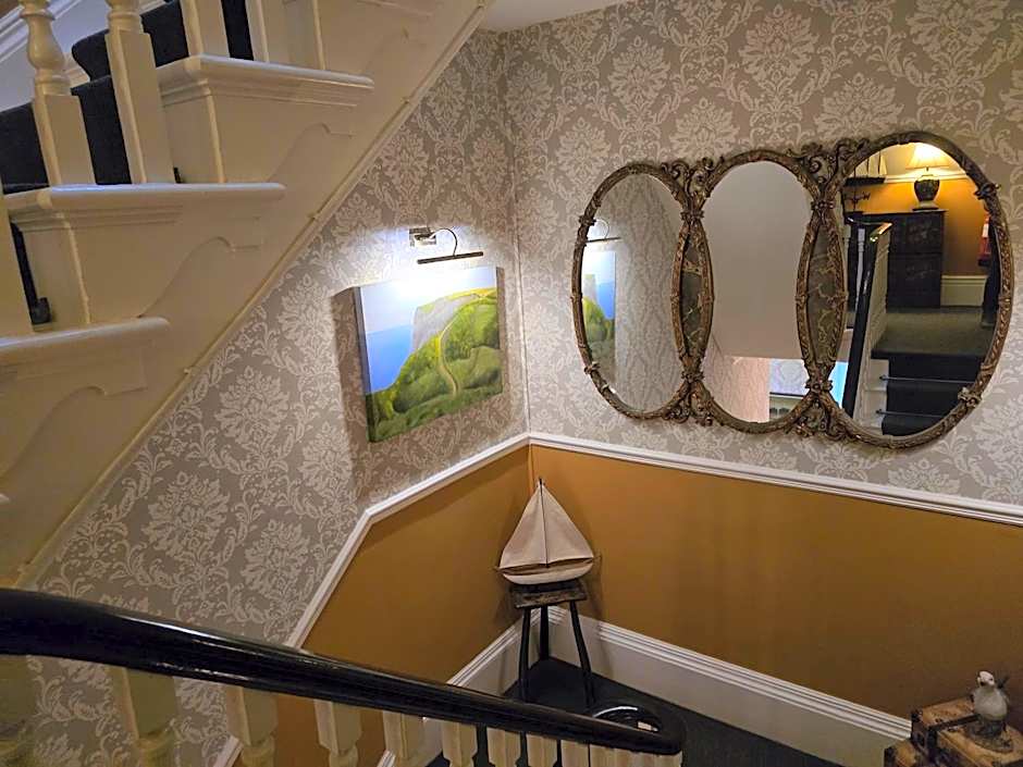 Ashburton House - B&B