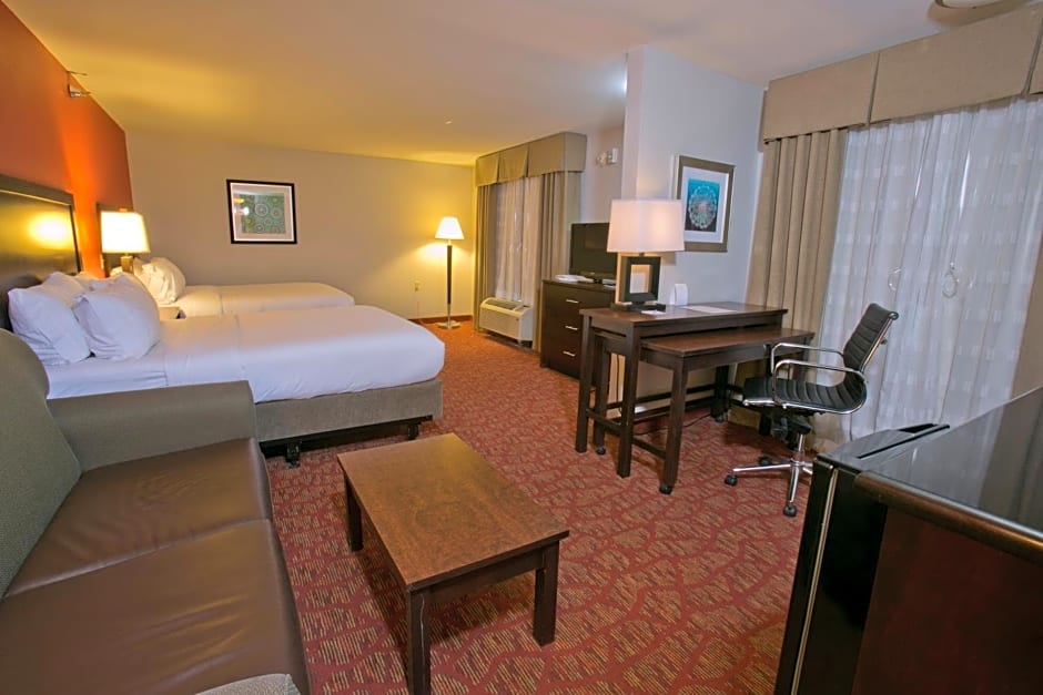 Holiday Inn Express Hotel And Suites Brookhaven
