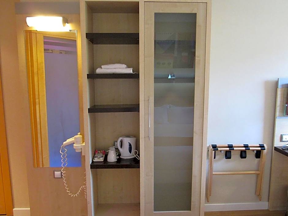 Holiday Inn Express Valencia Bonaire By IHG