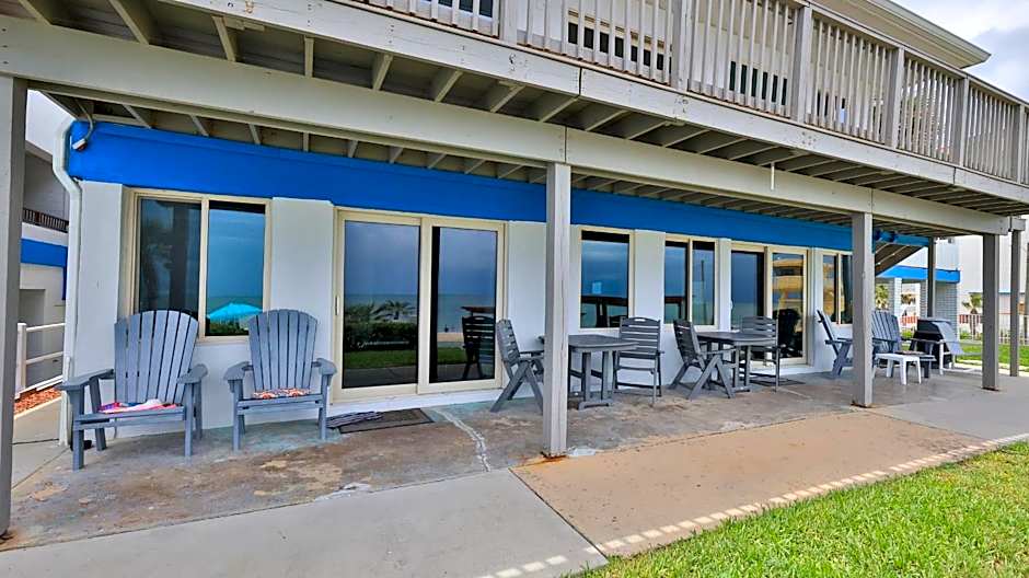 Driftwood Beach Motel