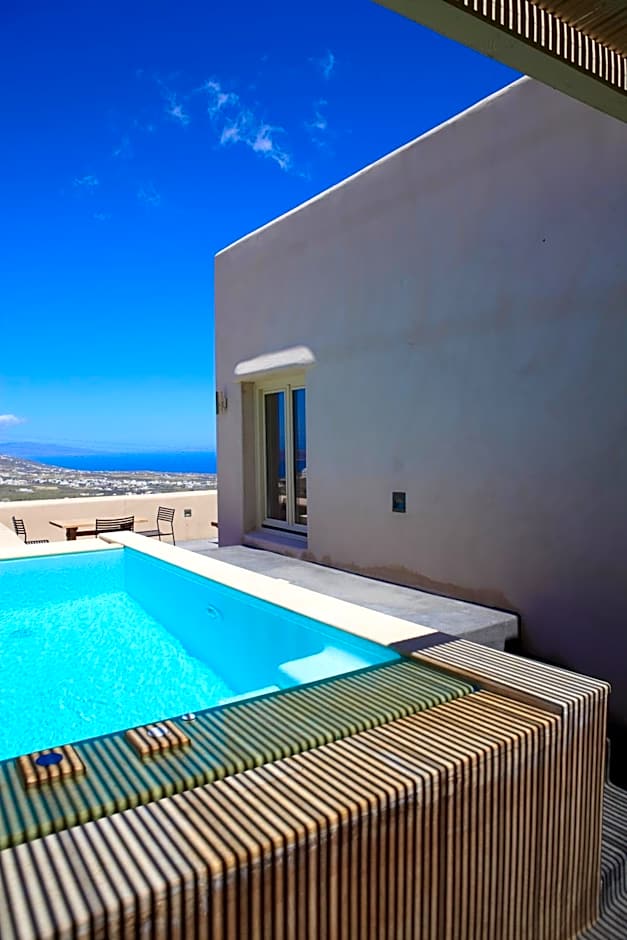 Voreina Gallery Suites