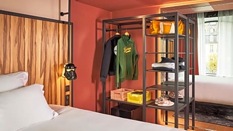 Medium Mama Twin Room