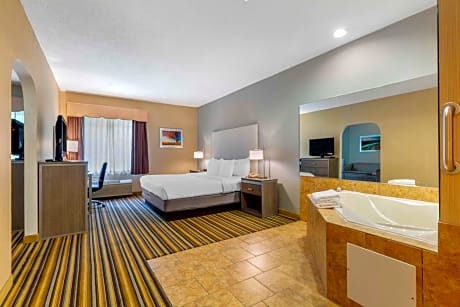 King Suite with Hot Tub - Non-Smoking
