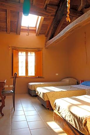 Triple Room with Private Bathroom