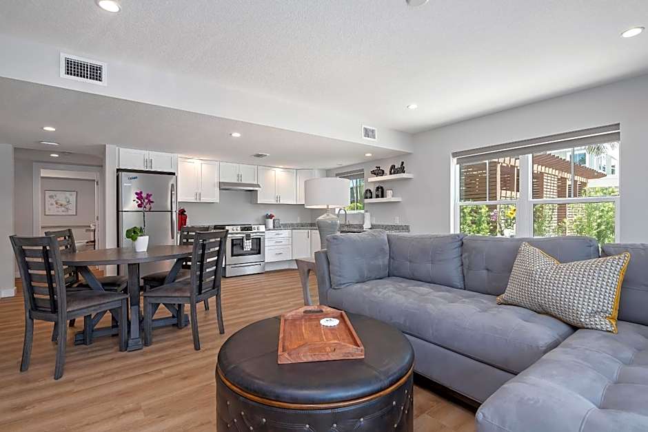 Escape Coastal Resort on Casey Key