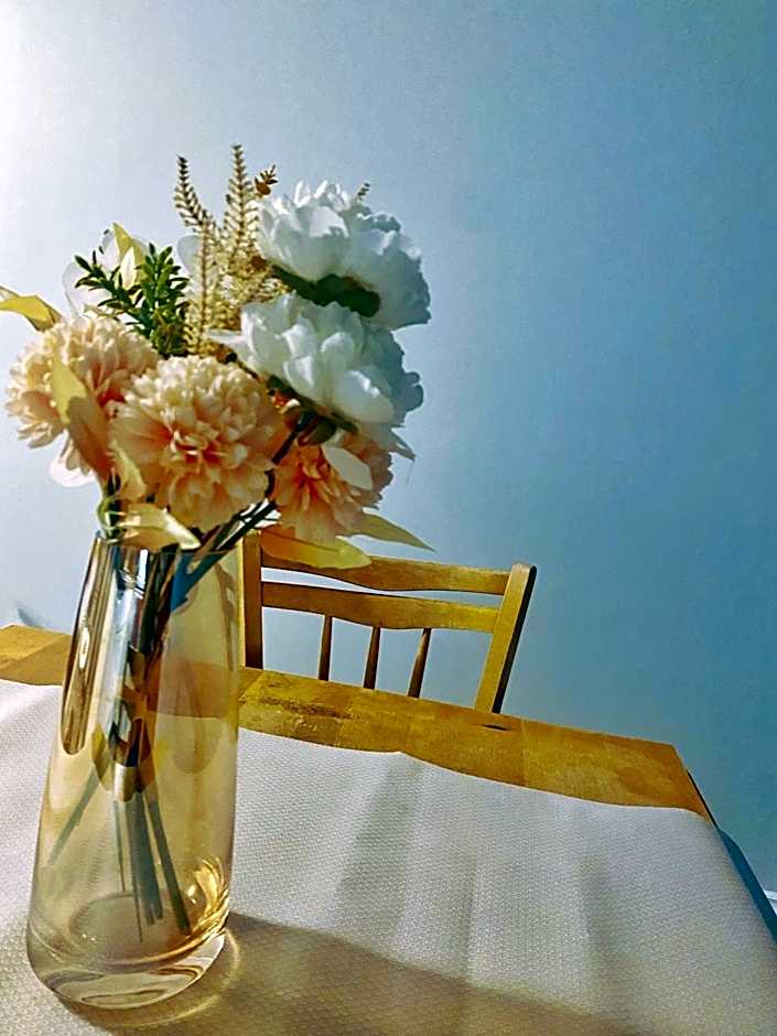 Family Comfort Stay - 2 Bedroom Apartment