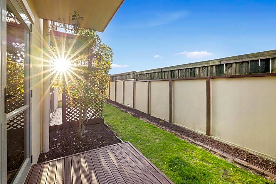 New Castle Motor Lodge