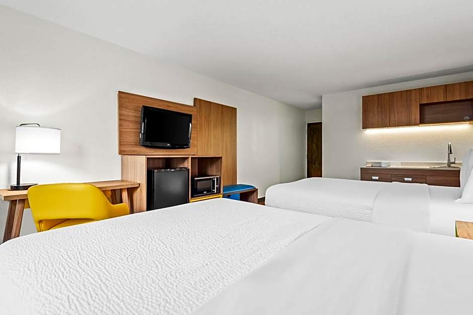 Days Inn by Wyndham Lancaster PA Dutch Country