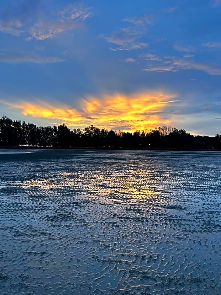 Neverland Beach Village Bungalows