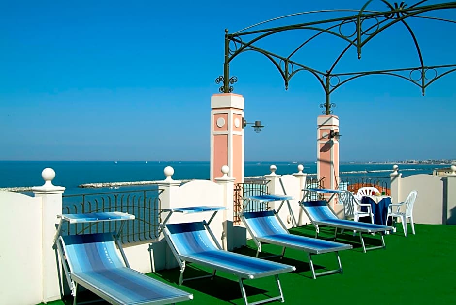 Hotel Aurora