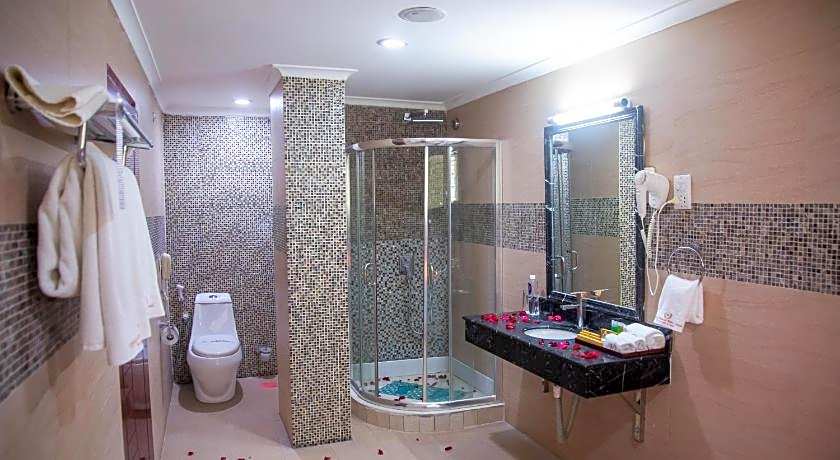 Tiffany Diamond Hotel