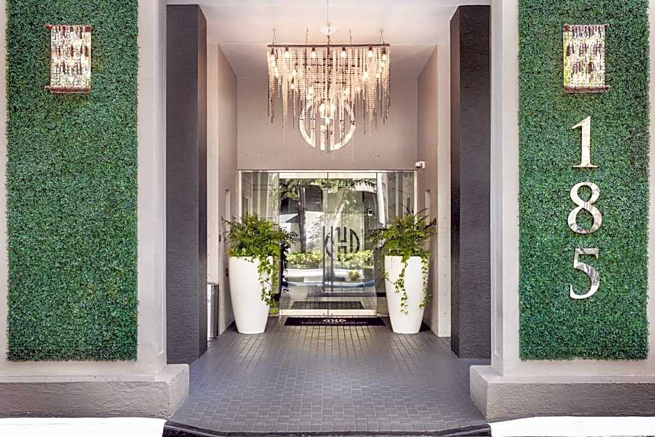 Fortune House Hotel Suites