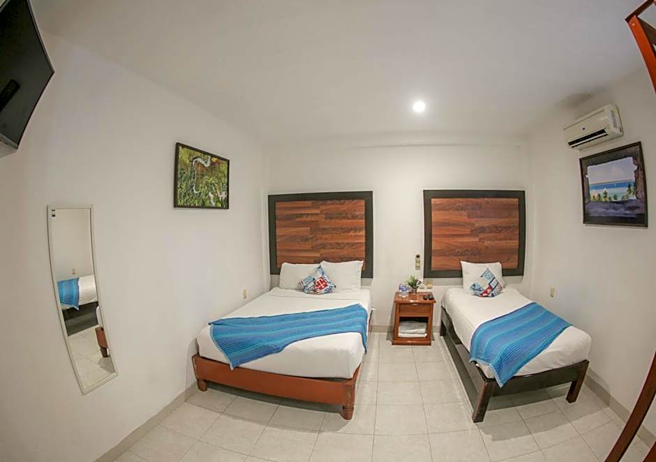 Seven Blue House Village & Lodge