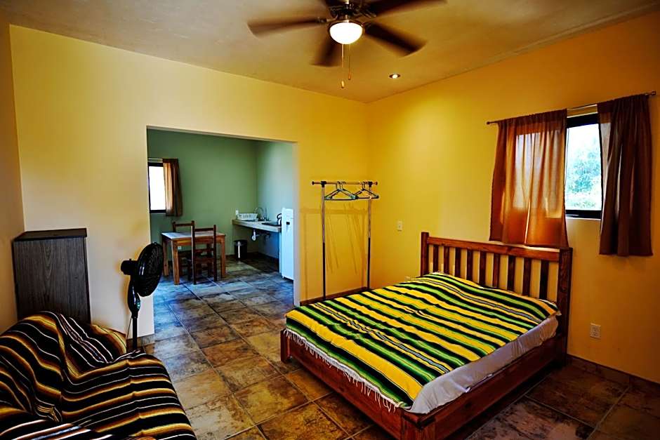 Superbe appartement avec chambre, piscine et parking privé
