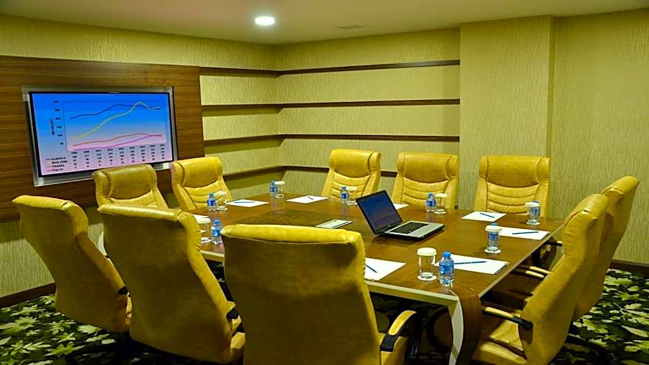 Adranos Hotel