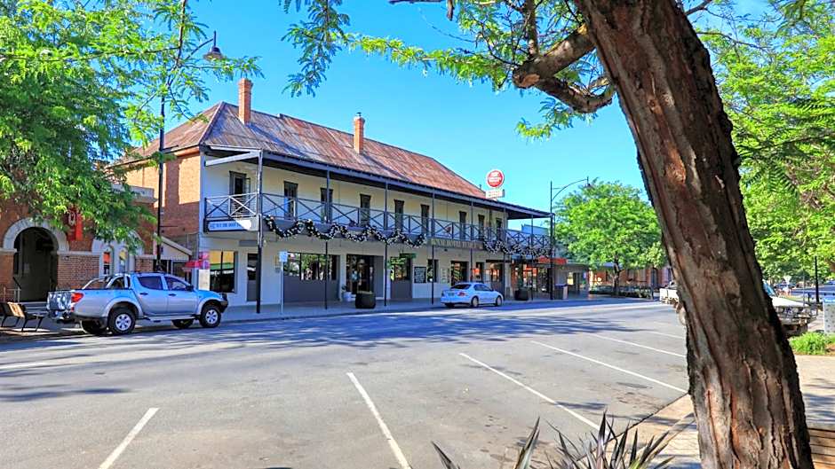 Ashton Motel