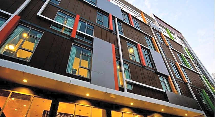 FX Hotel Metrolink Makkasan
