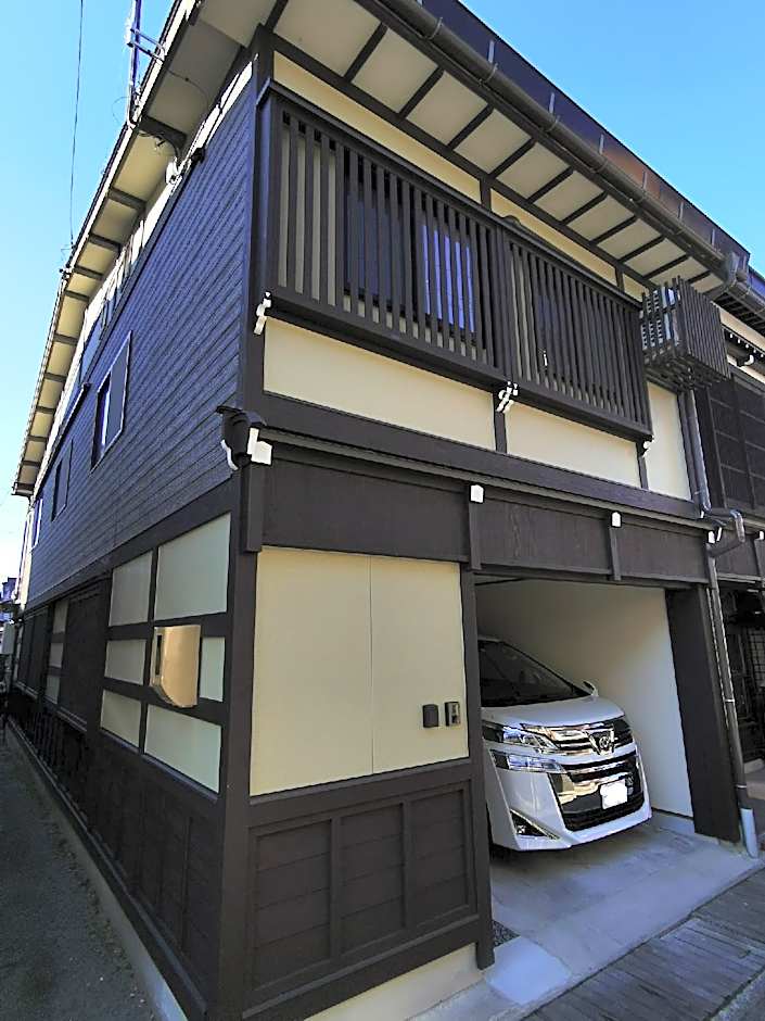 Hida Takayama's Town House