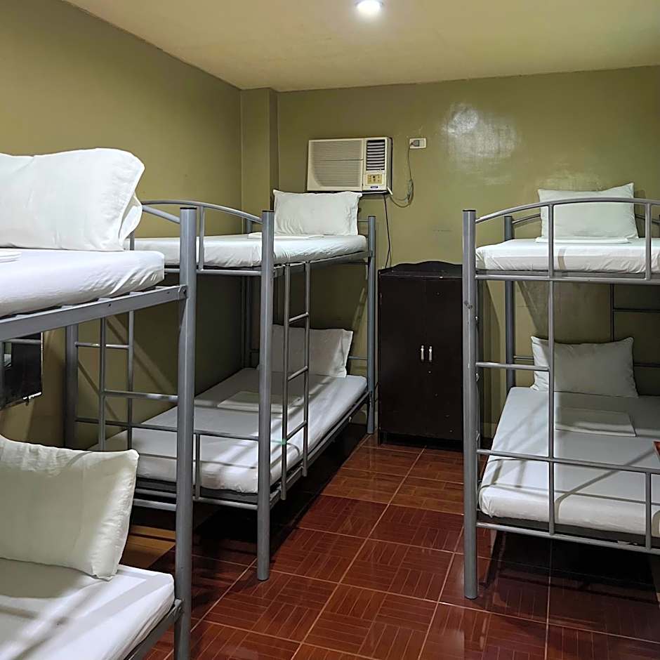 Foto 1 de 4 de 6-Bed Mixed Dormitory Room