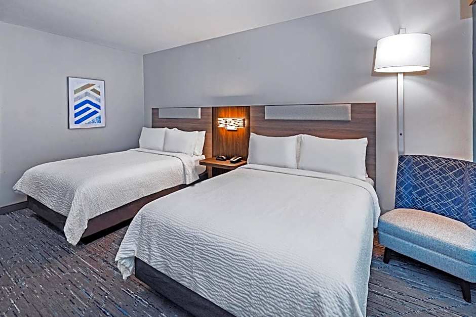 Holiday Inn Express & Suites Senatobia I-55 By IHG