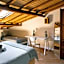 Aldeia Caiçara Surf House