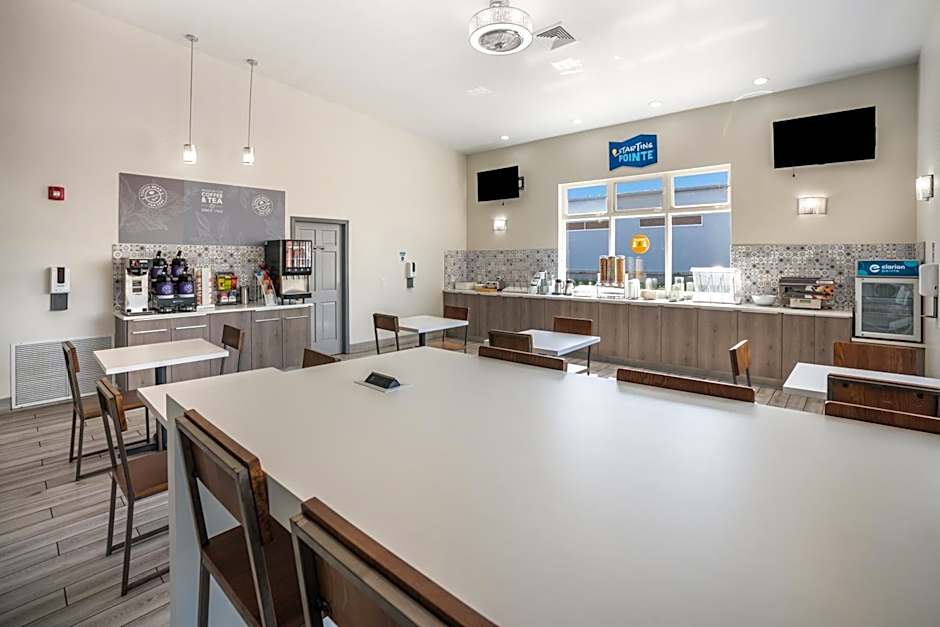 AmericInn by Wyndham Green Bay Near Stadium