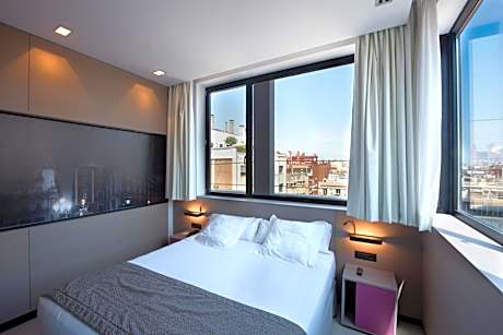 Superior Double Room with Terrace and Jacuzzi