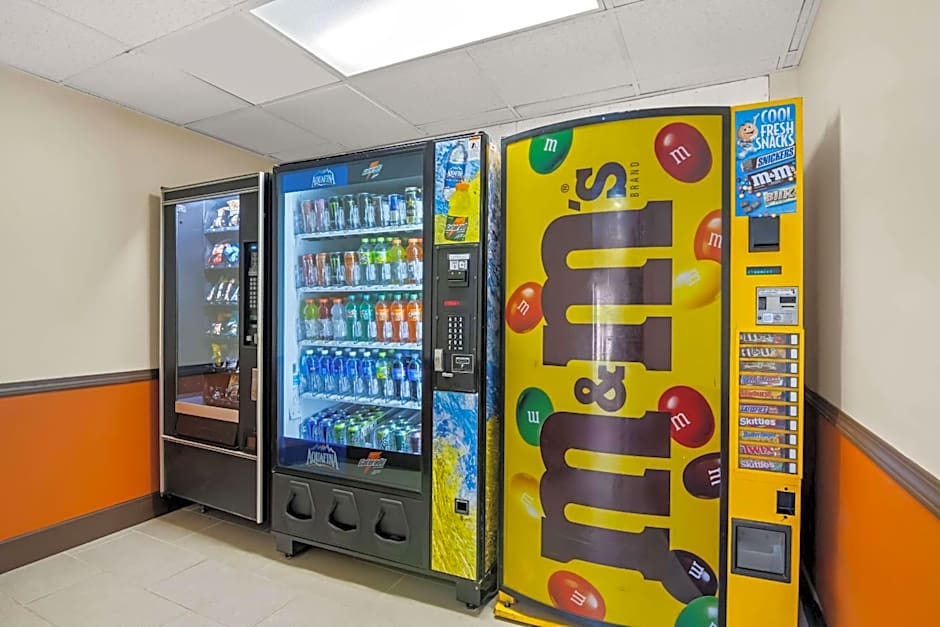 Econo Lodge Manistee