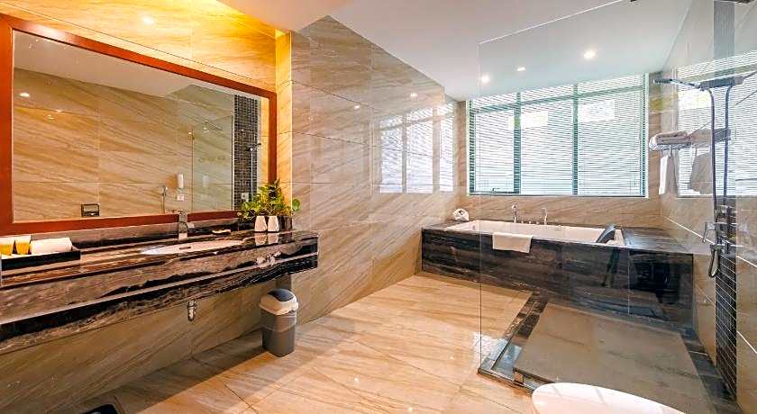 Muong Thanh Luxury Quang Ninh Hotel